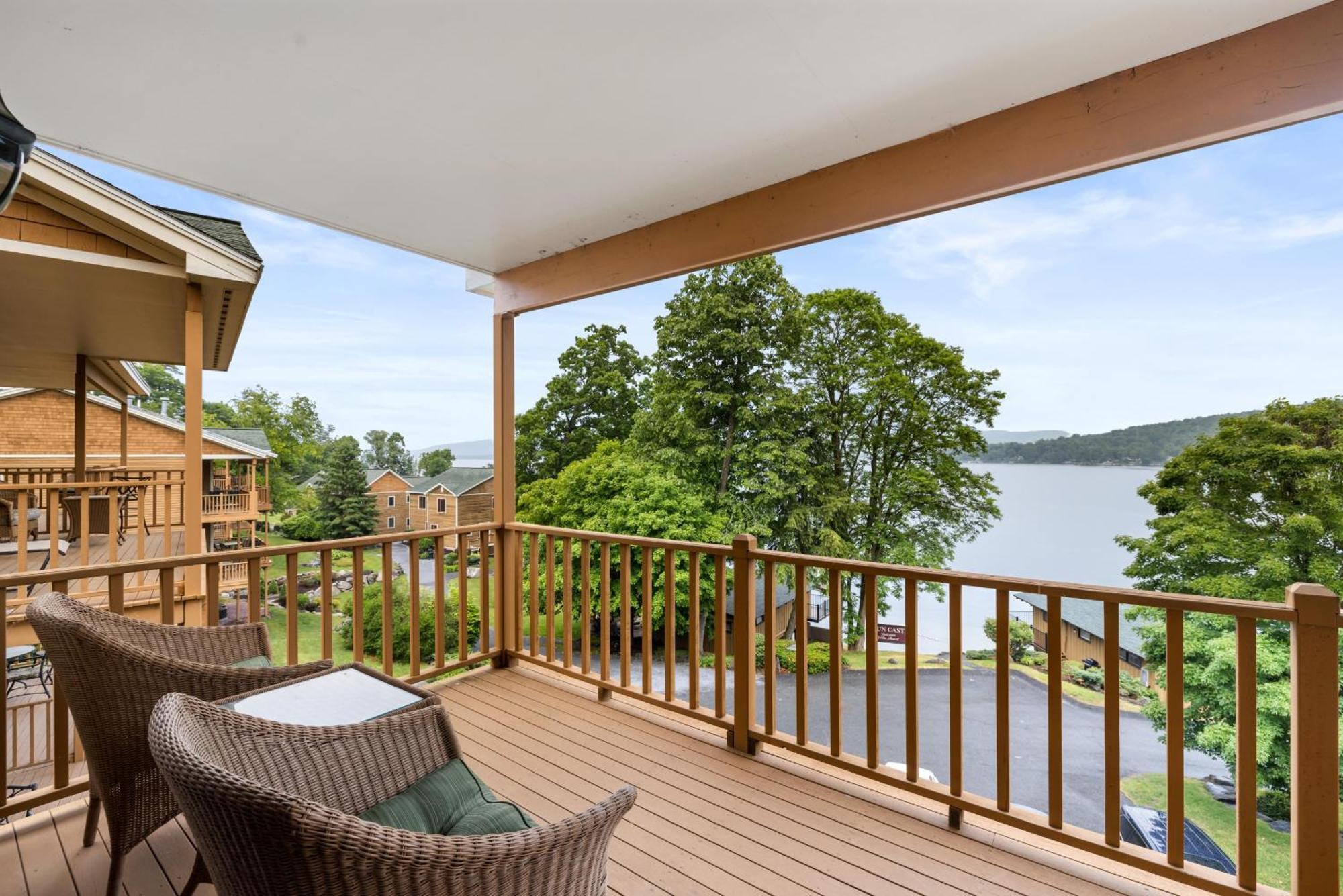 Sun Castle Resort Lake George Buitenkant foto