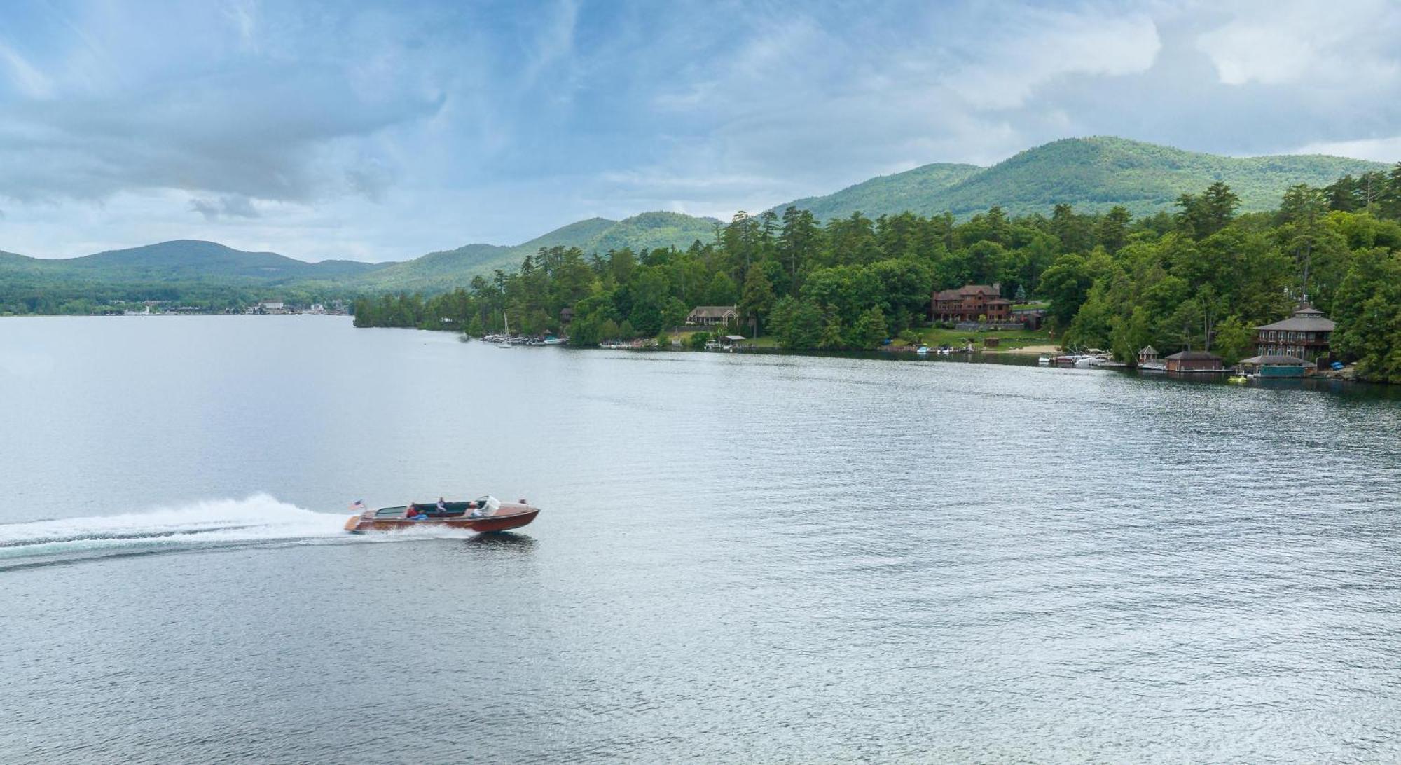Sun Castle Resort Lake George Buitenkant foto