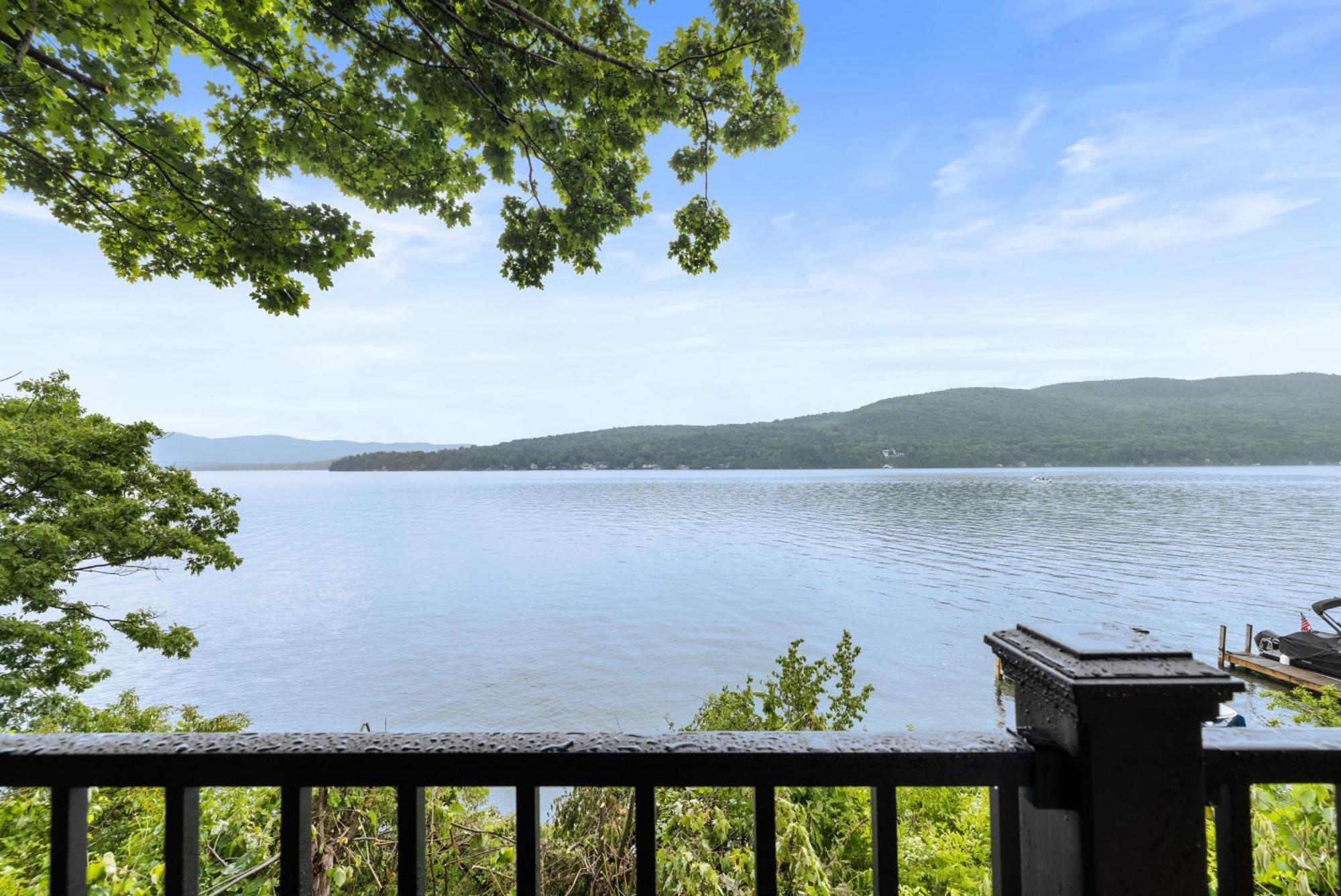 Sun Castle Resort Lake George Buitenkant foto